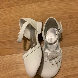 Toddler white dress shoes size 6.5